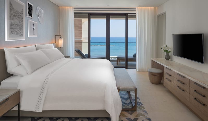 AMARA HOTEL - JUNIOR SUITE BEDROOM